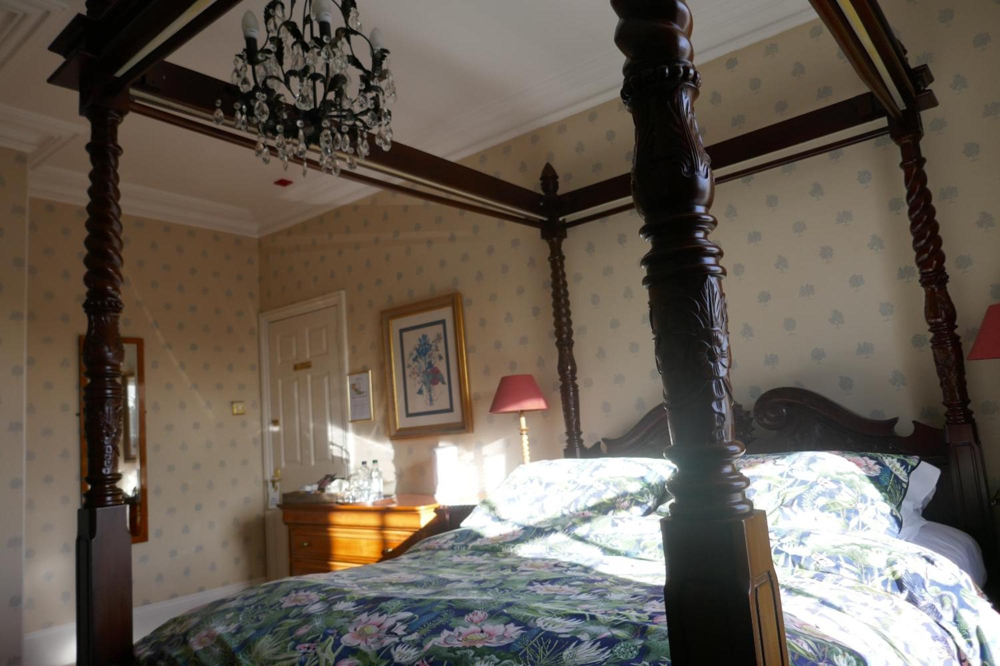 Kerrington House Hotel Аксминстър Екстериор снимка